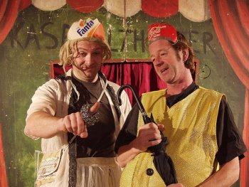 Copyright: Theater Rootslöffel Szene aus Kasper und der silberne Ring