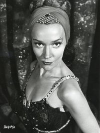 Szenenbild aus HOFMANNS ERZÄHLUNGEN