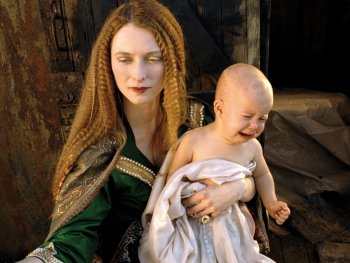 Copyright: Liam Daniel // Basilisk Communications // Edition Salzgeber Szenenbild aus THE GARDEN