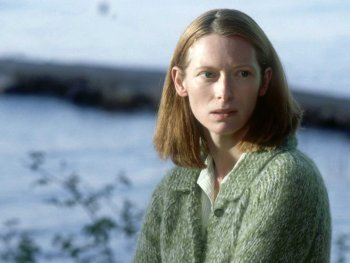 Copyright: Park Circus THE DEEP END - TRÜGERISCHE STILLE