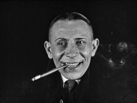 Szenenbild aus BLIND HUSBANDS