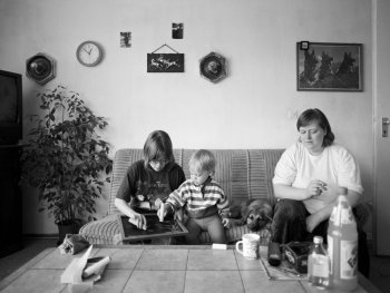 Copyright: Ingeborg Ullrich Szenenbild aus BERLIN – ECKE BUNDESPLATZ: MÜTTER UND TÖCHTER