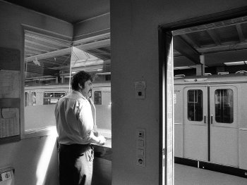 Copyright: Ingeborg Ullrich Szenenbild aus BERLIN – ECKE BUNDESPLATZ: VATER, MUTTER, KIND