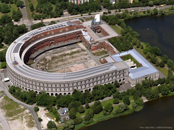 Open Day Kongresshalle - Hajo Dietz, Luftbild Nürnberg Luftaufnahme der Kongresshalle