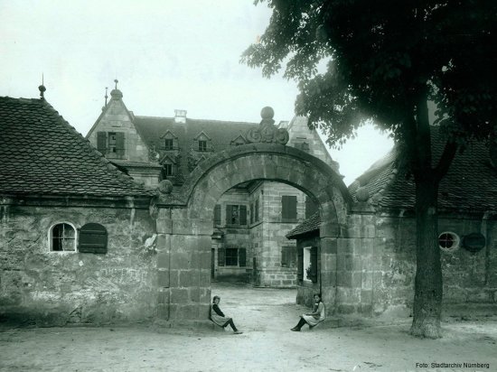 Historische Aufnahme von Schloss Almoshof.
