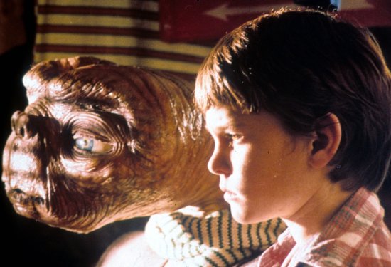 Szenenbild aus E.T. - DER AUSSERIRDISCHE