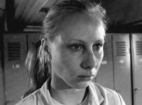 Szenenbild aus DAS MÄDCHEN AUS DER STREICHHOLZFABRIK