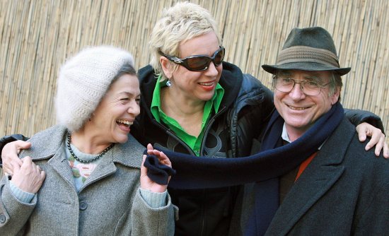 Teamfoto mit Hannelore Elsner (li.), Doris Dörrie (mi.) und Elmar Wepper (re.)