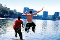 Szenenbild aus BEAUTIFUL THING