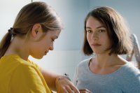 Szenenbild aus DAS MÄDCHEN UND DIE SPINNE