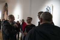 Blick in die Ausstellung während der Vernissage