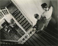 Szenenbild aus NONE SHALL ESCAPE