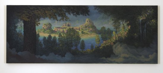 Eine fantastische Landschaft mit einem See und von Pflanzen überwucherten Ruinen.