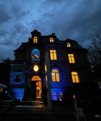 Die Kunstvilla in der Blauen Nacht 2023