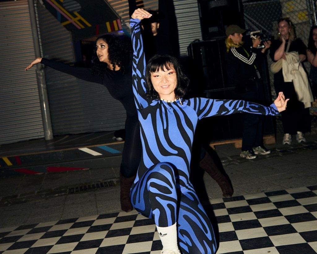 Künstler*innen Voguing Performance