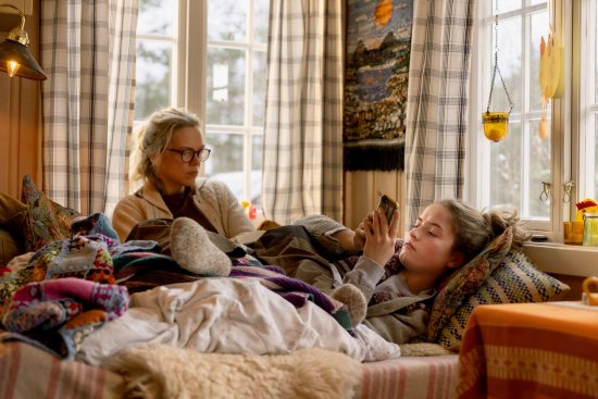 Copyright: AlamodeFilm