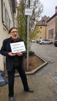 Die seltsamen Schilder in Schwabach