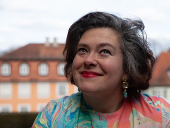 Copyright: (c) Judith Kinitz Die Lyrikerin Nora Gomriner