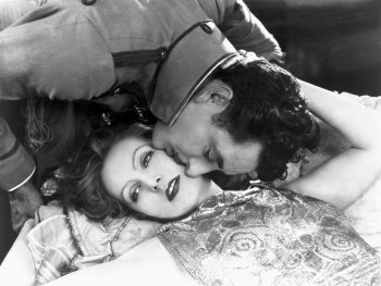 Copyright: Courtesy Of Photoplay Productions Szenenbild aus FLESH AND THE DEVIL