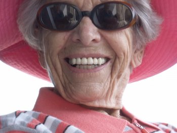 Copyright: GMfilms Szenenbild aus WHILE THE GREEN GRASS GROWS (PART 1+6)