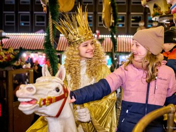Copyright: Florian Trykowski Das Nürnberger Christkind auf der Kinderweihnacht