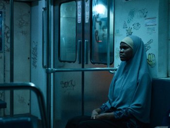 Copyright: Rapid Eye Movies
Szenenbild aus dem Film AISHA CAN‘T FLY AWAY