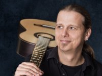 Stefan Eichner spielt Reinhard Mey