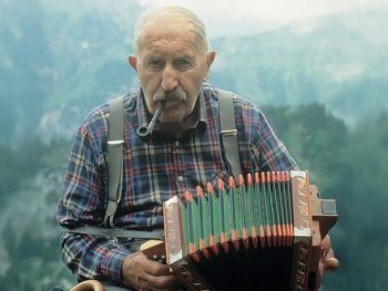 Copyright: Cyrill Schläpfer Szenenbild aus dem Film UR-MUSIG