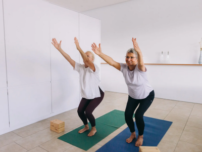 Zwei Frauen beim Sport