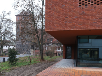 Detailfoto der Neuapostolischen Kirche in Nürnberg von Andreas Grabow