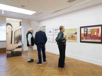 Foto: Annette Kradisch
Ansicht der Ausstellung „Oskar Koller – Aus Freude am Malen“