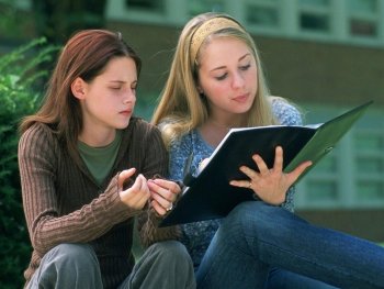 Copyright: Lighthouse Entertainment Szenenbild aus dem Film SPEAK – DIE WAHRHEIT ÄNDERT ALLES