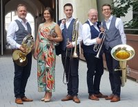 Harmonic Brass in love
