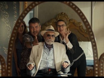 Szenenbild aus dem Film "Yan Yana - Seite an Seite"