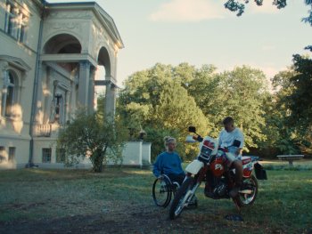 Szenenbild aus dem Film "Ungeduld des Herzens - Yüreğin Sabırsızlığı"