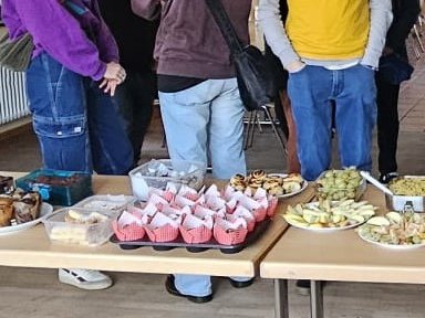 veganes Essen auf Tisch