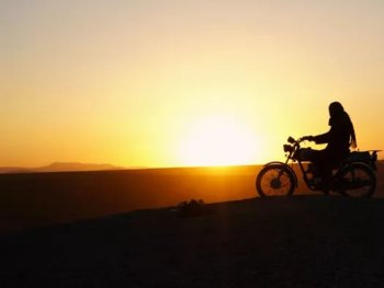 Copyright: Autlook Films
Szenenbild aus dem Film CUTTING THROUGH ROCKS