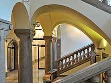 Das große Treppenhaus im Künstlerhaus