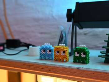 3 Ghosts aus Pac-Man gebaut aus Bügelperlen