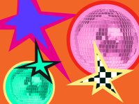 bunte Sterne und Glitzerkugeln