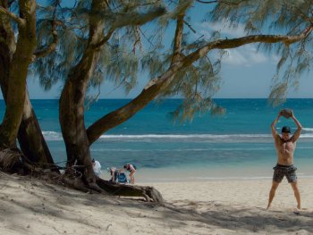 Copyright: BROADVIEW Pictures
Szenenbild aus dem Film ON THE WAVE