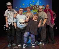 Szenenbild aus dem Film DIE KUNST SICH DIE SCHUHE ZU BINDEN