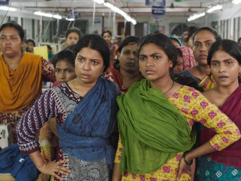 Copyright: EZEF - Evangelisches Zentrum für Entwicklungsbezogene Filmarbeit Szenenbild aus dem Film MADE IN BANGLADESH