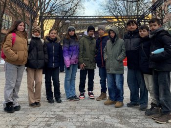 Das zehnköpfige Team von Little Big Films #13 während ihrem diesjährigen Besuch auf der Berlinale