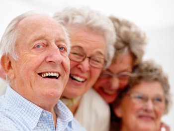 Copyright: Fotolia Lachende ältere Menschen