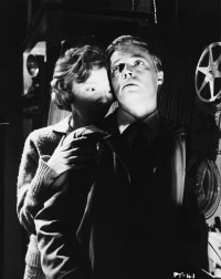 Szenenbild aus dem Film AUGEN DER ANGST