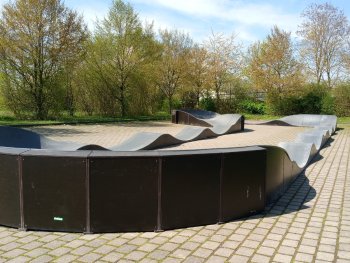 zeigt den mobilen Wellenkurs an einem anderen Standort