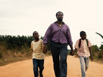 Copyright: mubi
Szenenbild aus dem Film MY FATHER’S SHADOW