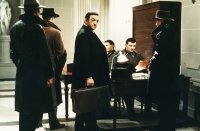 Szenenbild aus dem Film ARMEE IM SCHATTEN