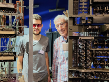 Schau-Wartung der Telefon-Vermittlungs-Anlage